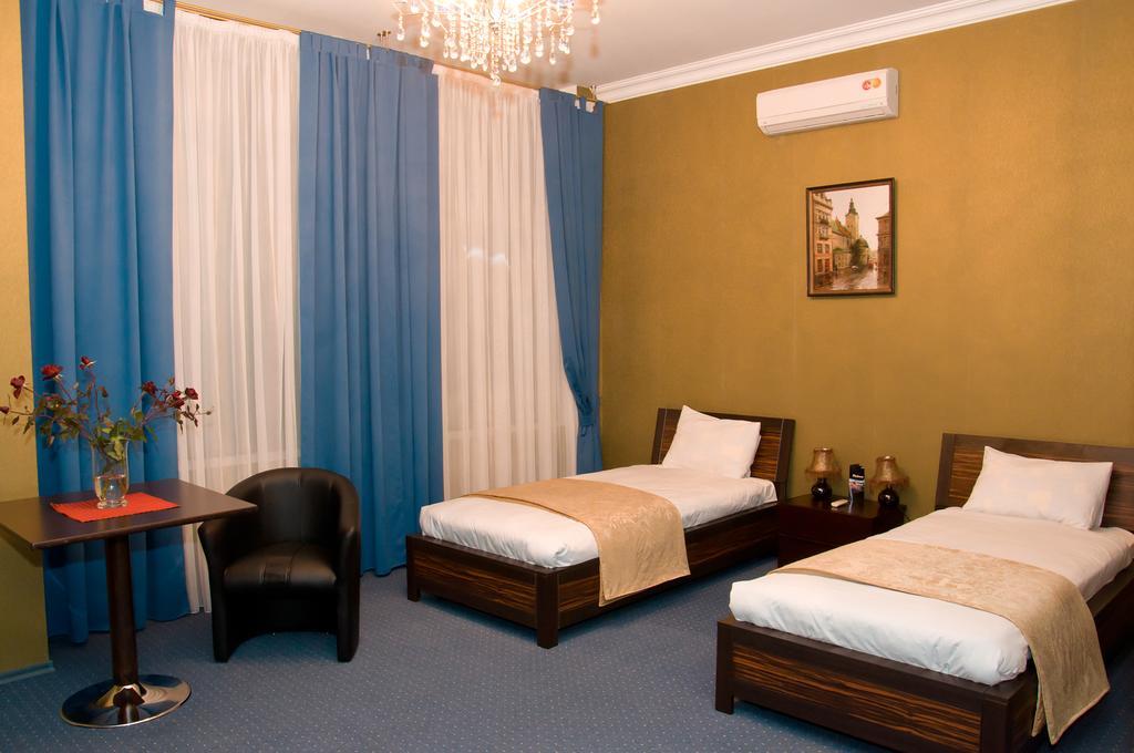 Platinum Hotel Zaporizhia Exterior photo